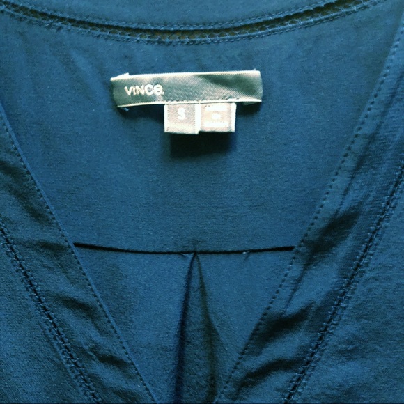 Vince Silky Navy Blue Top Size Small - Picture 5 of 5
